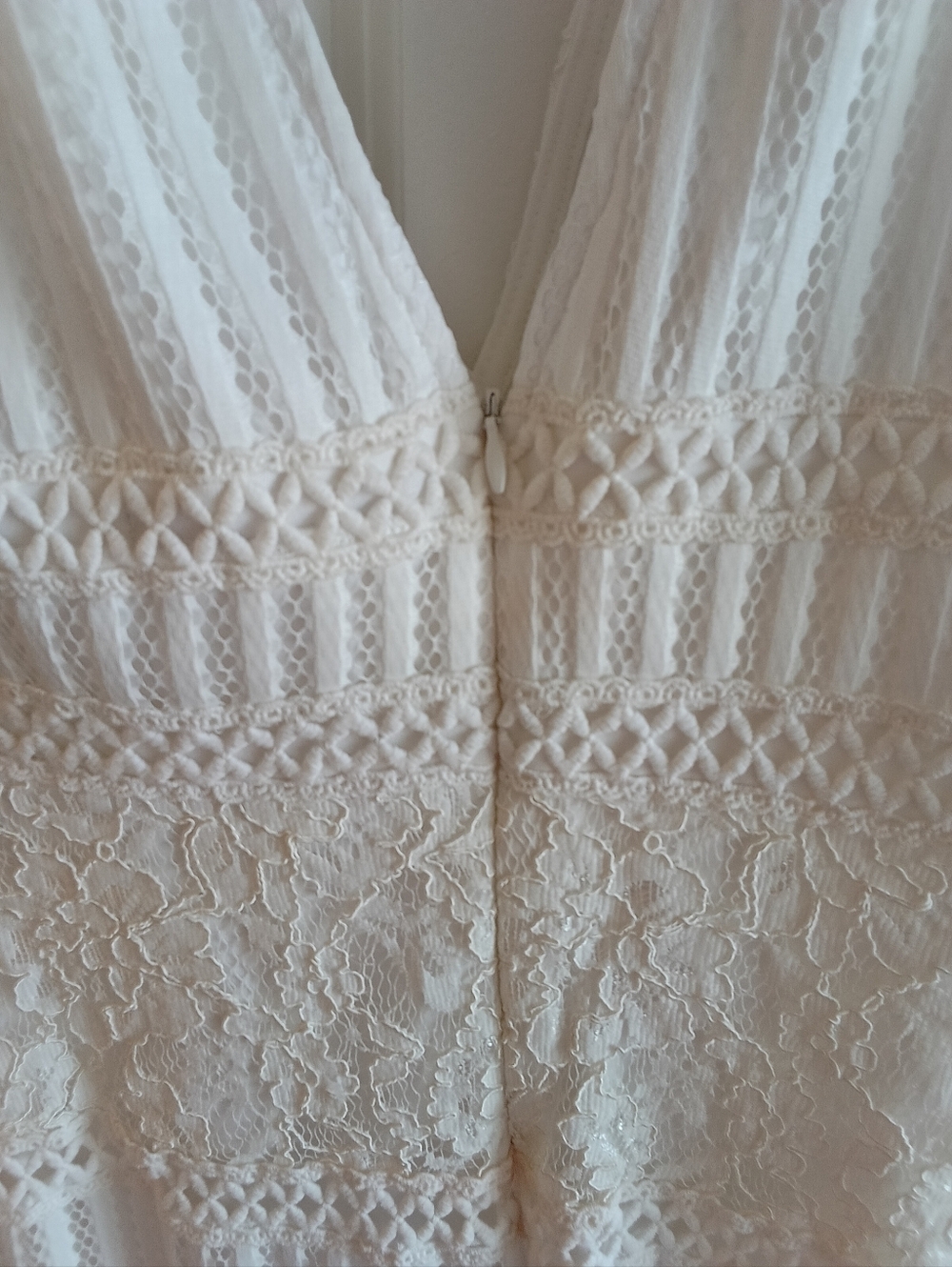 Forever 21 White Lace V-Neck Mini Dress - Picture 9 of 9